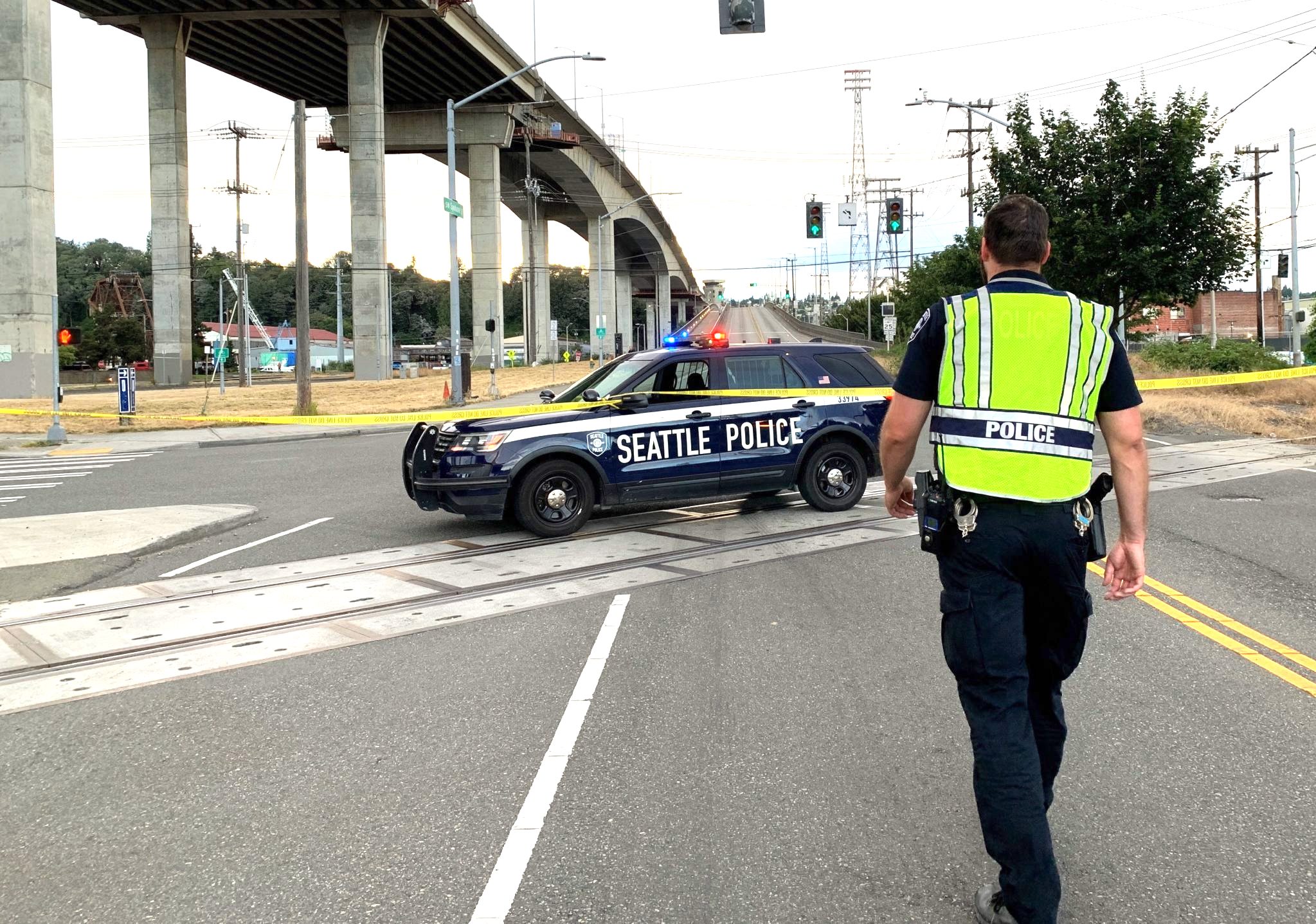 Detectives investigating Harbor Island fatal hit and run collision ...